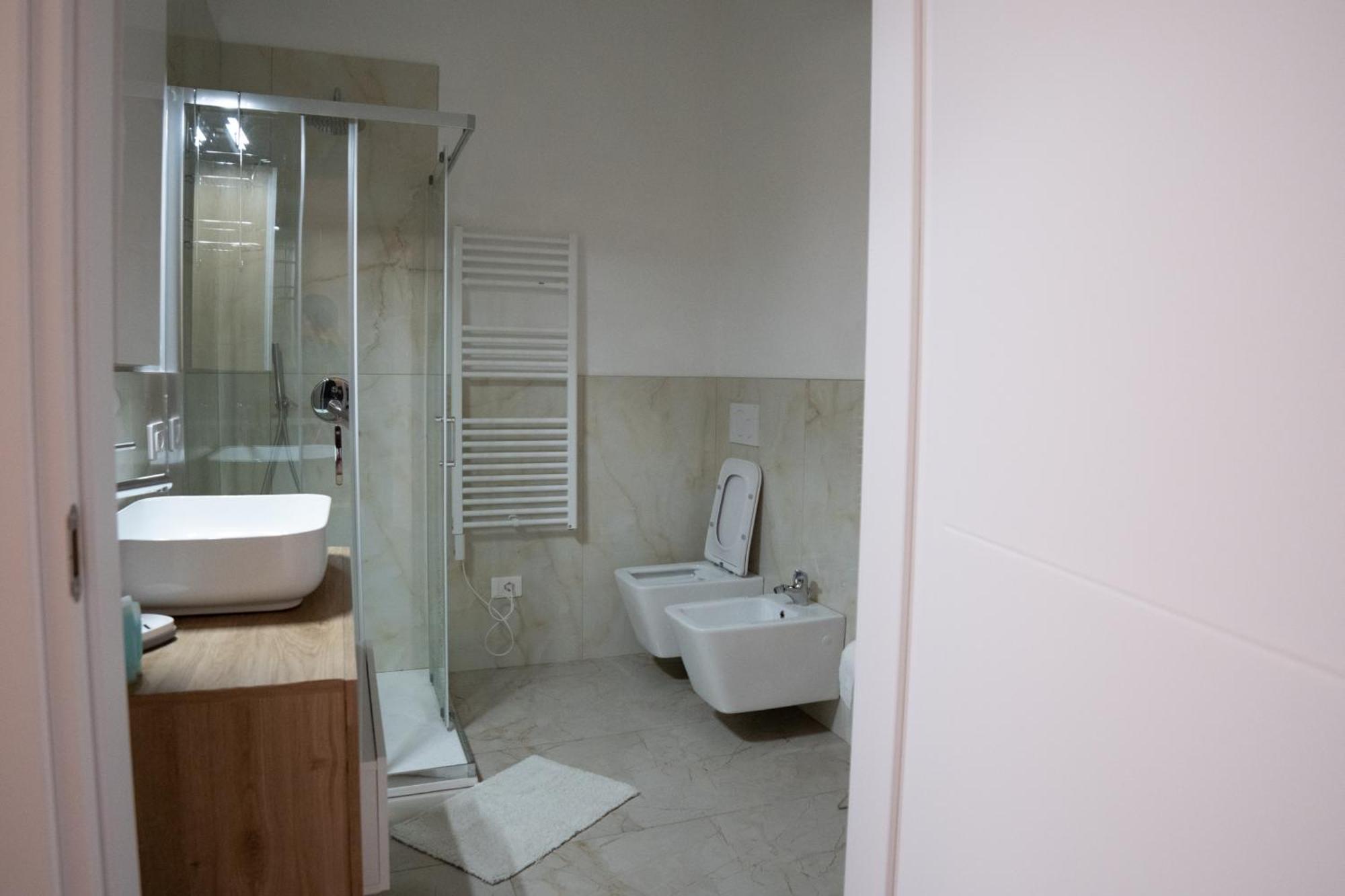 Casa Vacanze Aria Leggiuno Kültér fotó