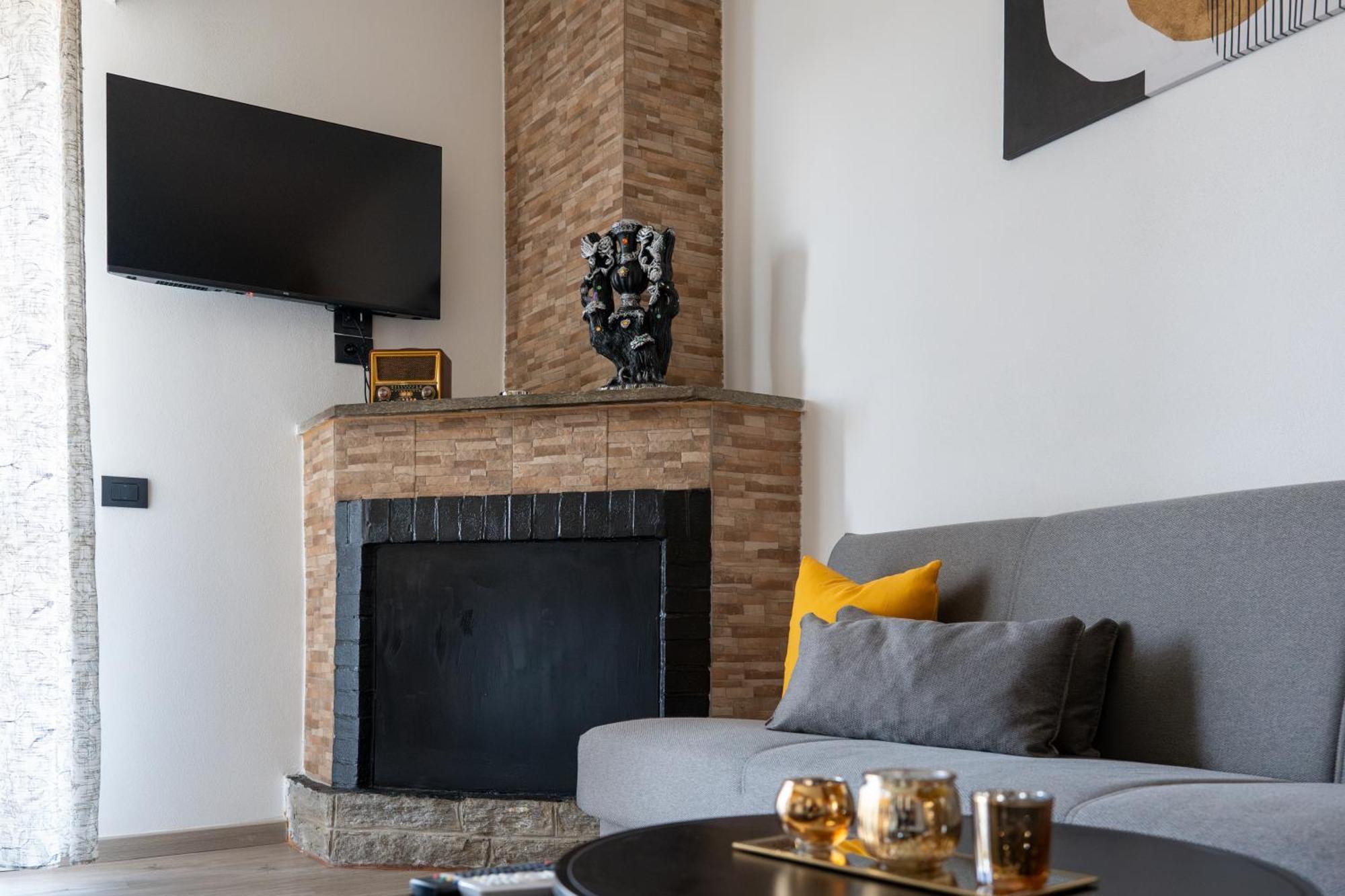 Casa Vacanze Aria Leggiuno Kültér fotó